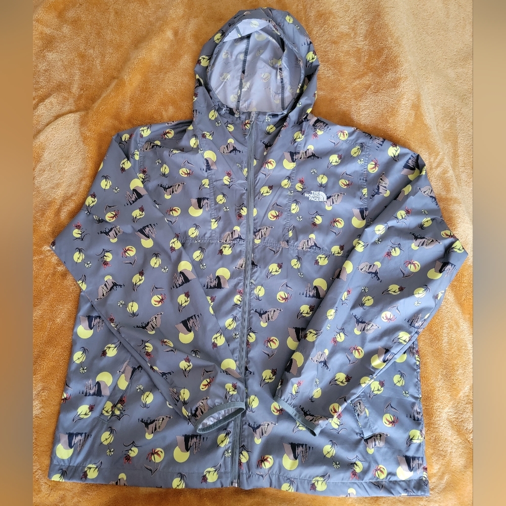 The North Face Mens XL windbreaker